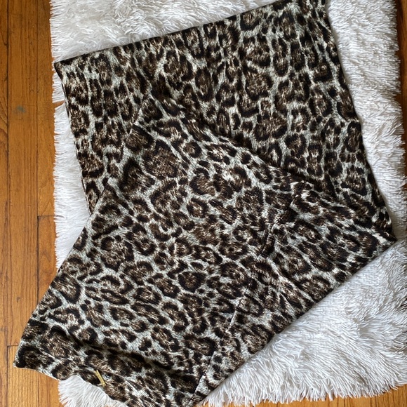 New infinite cheetah prints scarf by Michael KORS, OS - Picture 7 of 8